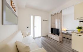 Bnbutler - Archimede 53 - Bright Studio